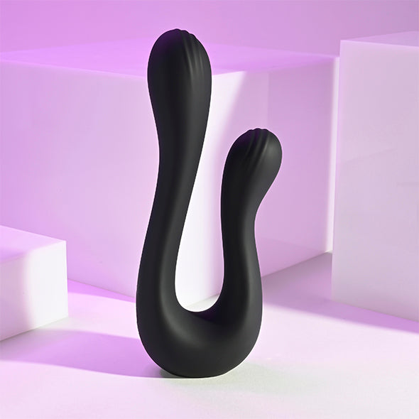 Playboy Pleasure - The Swan Black