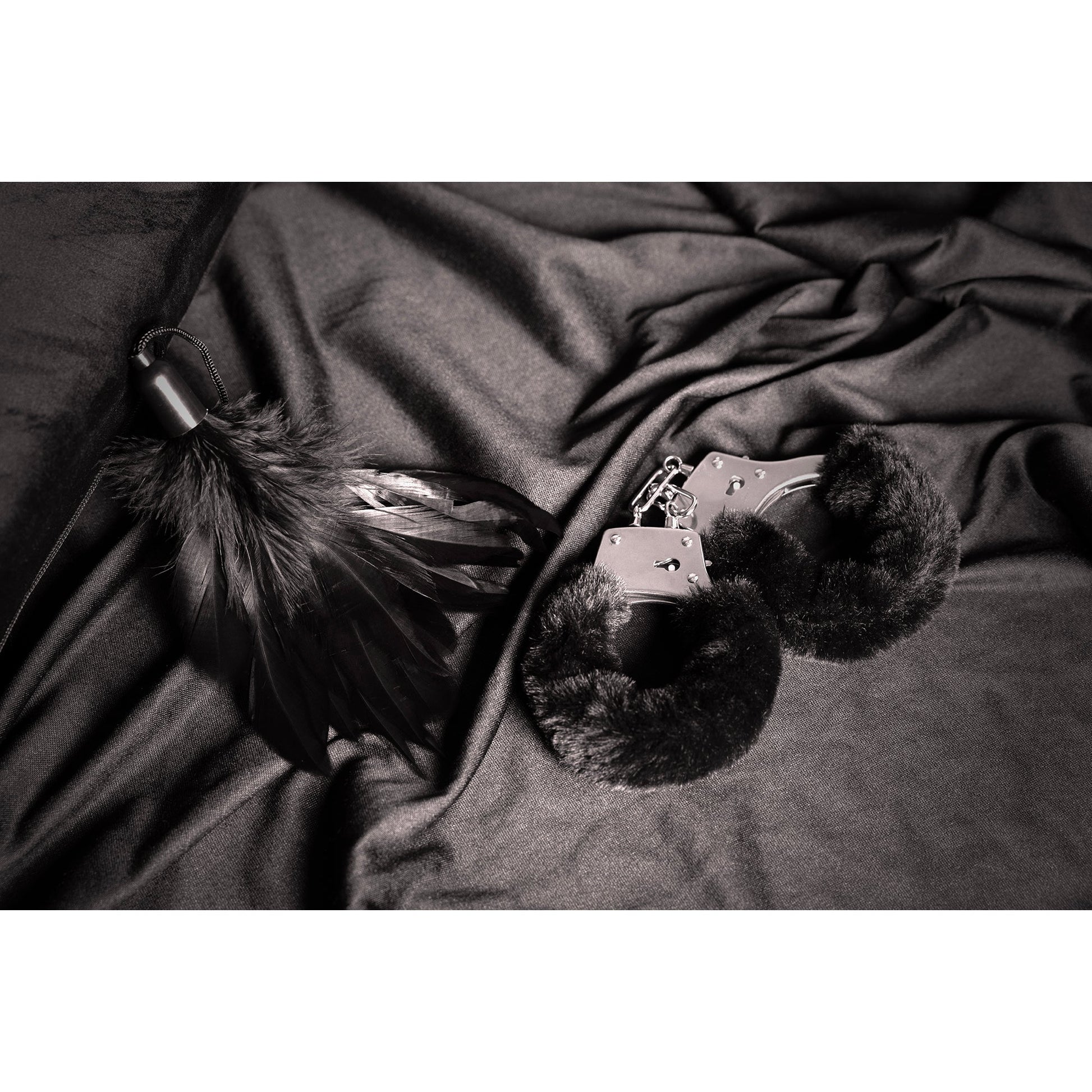 Furry Metal Hand Cuffs Black