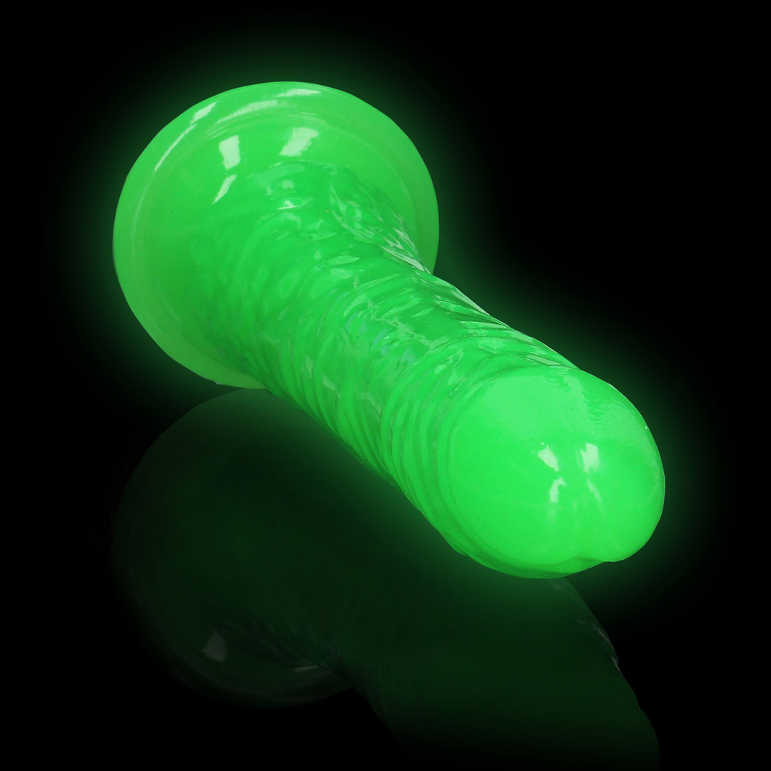 Realrock Slim Realistic Dildo With Suction Cup Glow In The Dark 8'' / 20 Cm